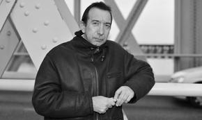 Tomás Sánchez Santiago: Música de astillas