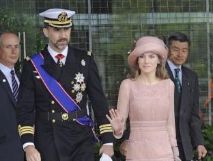 La Princesa Letizia, de rosa, en la boda del Príncipe Guillermo y Kate. Primeras imágenes