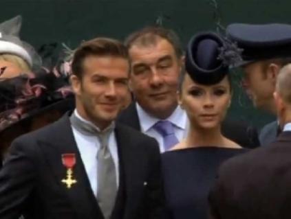 Victoria Beckham, muy elegante en la boda de Guillermo y Kate, con un vestido de su propia colección, otoño 2011