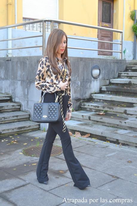 CAMISA LEOPARDO Y PANTALON FLARE