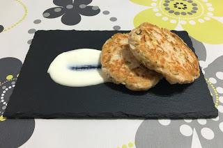 Hamburguesas de salmón con eneldo Hamburguesas de salmón con eneldo