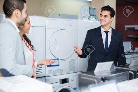 Cuando contratas un Vendedor, ¿Qué compensación económica le ofreces? Cuando contratas un Vendedor, ¿Qué compensación económica le ofreces?