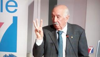 DE EMPRENDEDOR A EMPRESARIO
