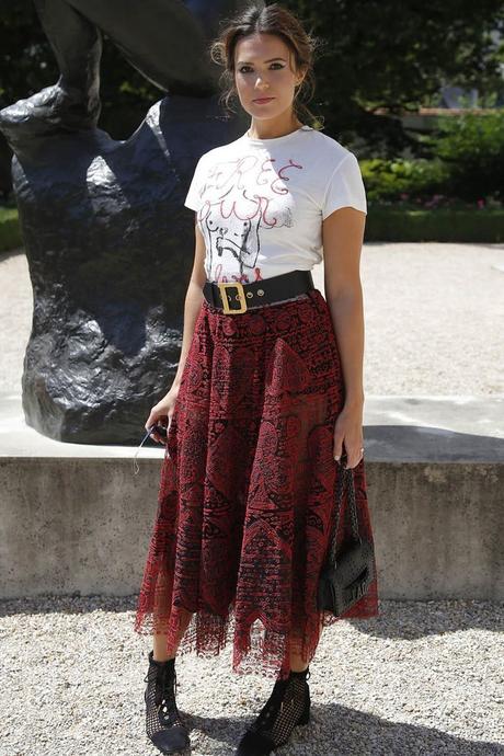 Como usar falda midi