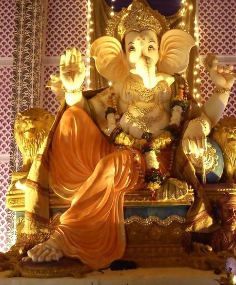 EL DESPERTAR SAI y EL UNIVERSO SAI TE DESEAN FELIZ NAVIDAD Y PRÓSPERO AÑO NUEVO 2019