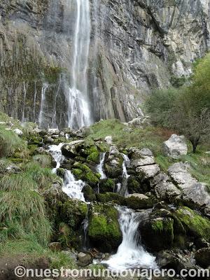 Ruta por el valle del Asón