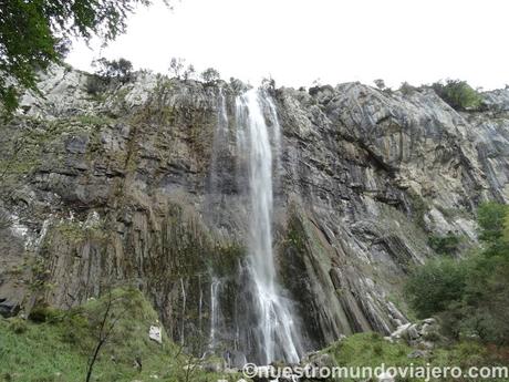 Ruta por el valle del Asón