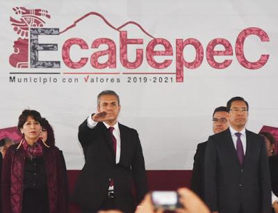 FERNANDO VILCHIS EN SU TOMA DE PROTESTA COMO PRESIDENTE MUNICIPAL DE ECATEPEC