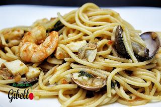 Spaghetti con mariscos