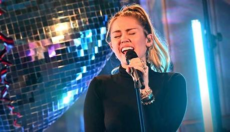 Miley Cyrus versiona ‘no tears left to cry’ de Ariana Grande en Live Lounge no tears left to cry
