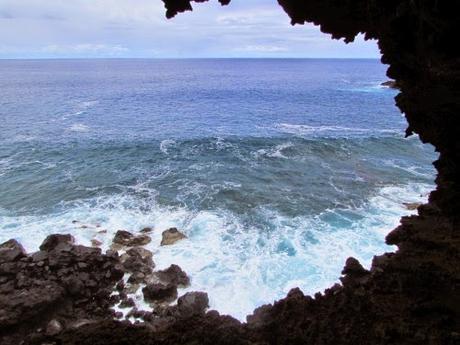 Ana Kakenga. Cueva de las dos ventanas. Rapa Nui