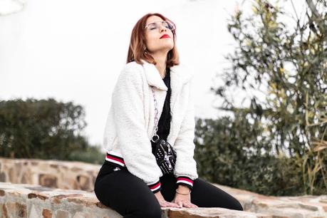 CASHMERE AND ROCK CASHMERE AND ROCK