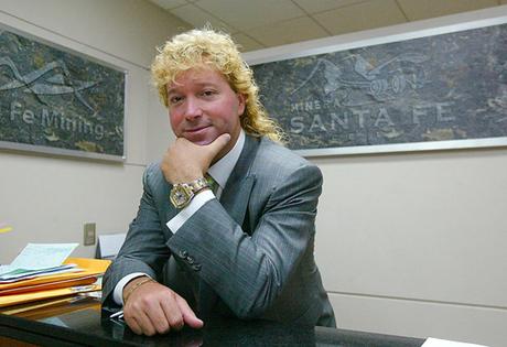 Leonardo Farkas envío generosa ayuda a bombero de Constitución Leonardo Farkas envío generosa ayuda a bombero de Constitución