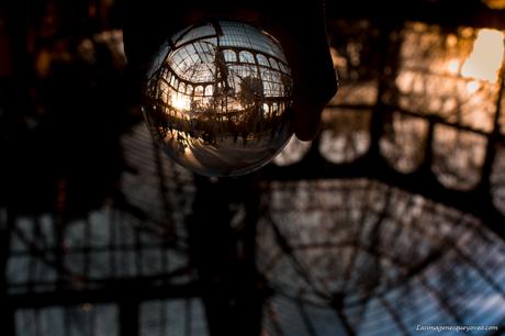 Fotografiando el Palacio de Cristal del Retiro con una Lensball