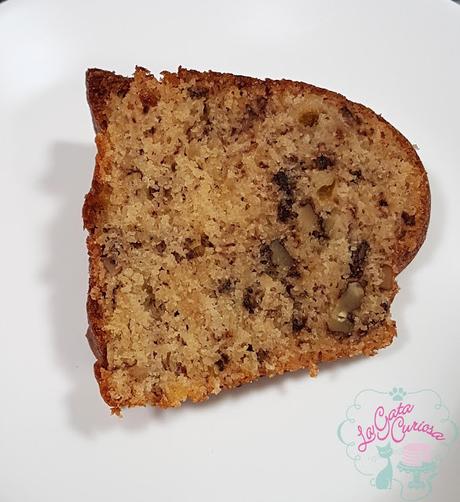 BUNDT CAKE DE PLATANO Y NUECES BUNDT CAKE DE PLATANO Y NUECES