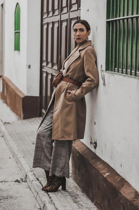 CAMEL COAT: TOTAL LOOK ARMONÍAS riñonera