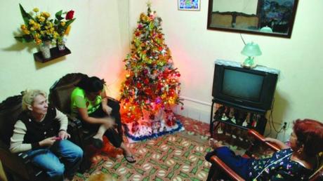 Cuba celebra la Navidad de la escasez con precios de primer mundo