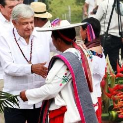México: López Obrador encabeza ceremonia religiosa para sacralizar inicio de obra prioritaria