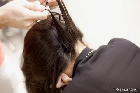 Trenza invertida con chongo alto paso a paso