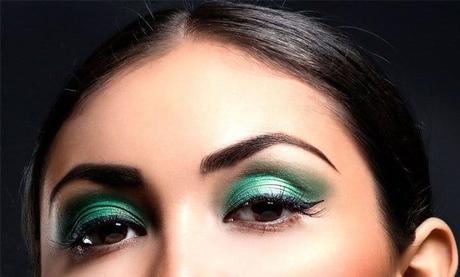 Maquillaje de navidad en rojo y verde