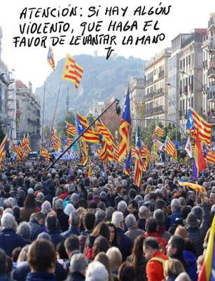 Navidad en el mundo, películas antinavideñas y el retrato del rey en las Cortes.