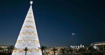 Navidad en el mundo, películas antinavideñas y el retrato del rey en las Cortes.