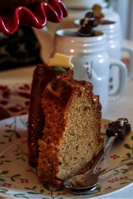 Turrón Bundt Cake