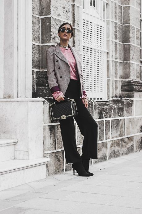 NUNCA ES DEMASIADO ROSA