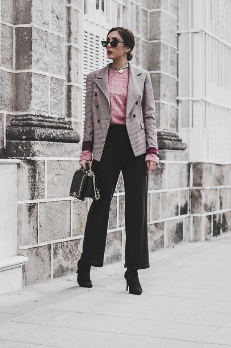 NUNCA ES DEMASIADO ROSA