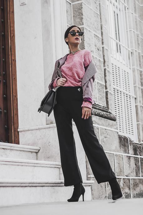 NUNCA ES DEMASIADO ROSA