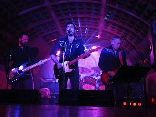 Concierto Lôbison + Los Radiadores, Madrid, Sala El Perro de la parte de atrás del coche, 22-12-2018 Concierto Lôbison + Los Radiadores, Madrid, Sala El Perro de la parte de atrás del coche, 22-12-2018