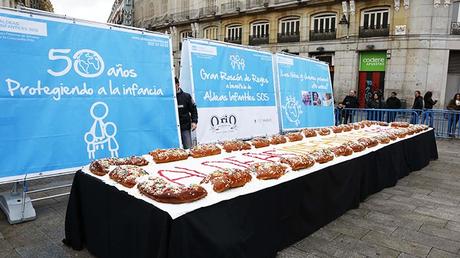 Roscón Gratis en la Puerta del Sol por Aldeas Infantiles SOS