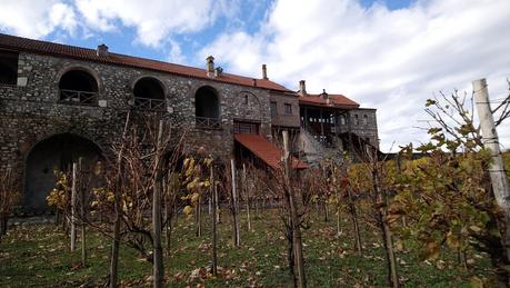 ¿Cómo llegar al monasterio Alaverdi desde Telavi? Alaverdi Monastery - Georgia