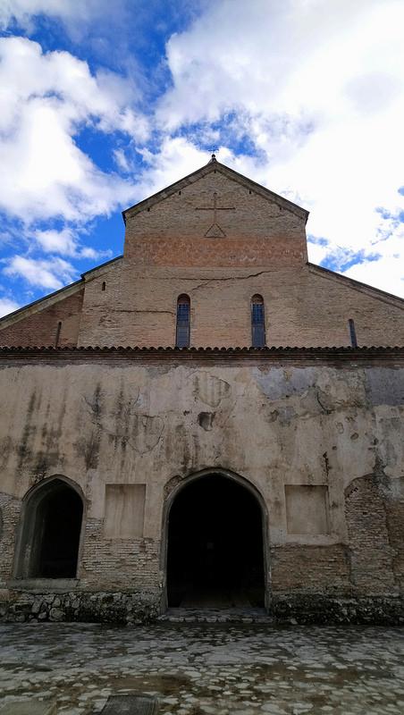 ¿Cómo llegar al monasterio Alaverdi desde Telavi? Alaverdi Monastery - Georgia