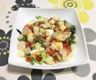 Ensalada de pollo en escabeche