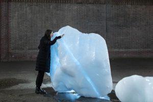Olafur Eliasson lleva icebergs al centro de Londres