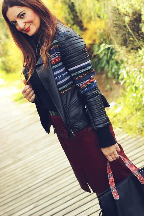 Cómo combinar una falda de polipiel Cómo combinar una falda de polipiel