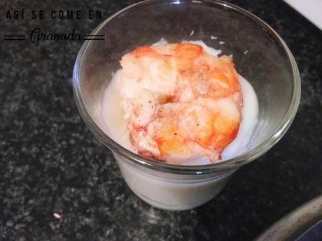 Aperitivos de gambón con salsa de cava