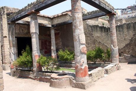 Viridarium, jardín y peristilo en la domus de la antigua Roma