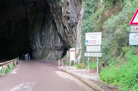 La Cuevona de Cuevas del Agua