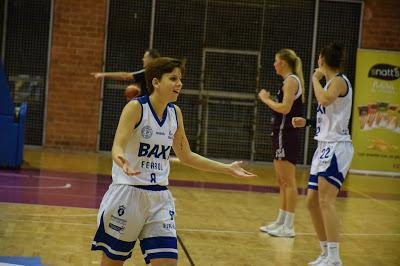 Galería de clics del Bàsquet Femení Sant Adrià-Uni Ferrol
