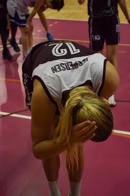 Galería de clics del Bàsquet Femení Sant Adrià-Uni Ferrol