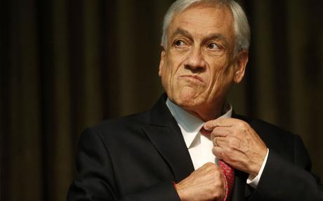 Sebastián Piñera condenó brutal agresión a Carabineros “Son unos cobardes, esto es inaceptable” Sebastián Piñera condenó brutal agresión a Carabineros “Son unos cobardes, esto es inaceptable”