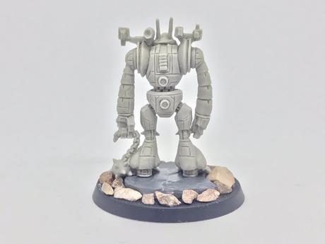 Robot Imperial para W40K, de ilustración del RT a figura actual