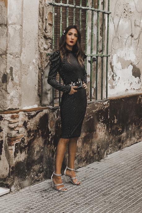 NEW YEAR EVE: PARTY LOOK: LBD + SJP SHOES SJP Collection