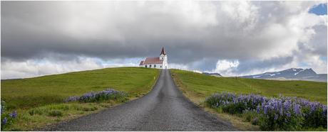 Las iglesias en Islandia: Ingjaldsholskirkja y Cristóbal Colón
