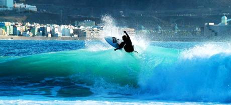 Cuándo-es-el-mejor-momento-para-surfear-en-Gran-Canaria ¿Cuál es la MEJOR época para visitar Gran Canaria?