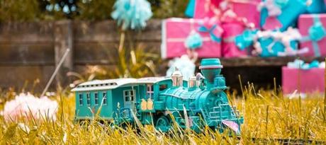 El tren de los regalos olvidados: cuento navideño