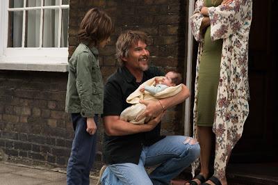 Juliet, desnuda: comedia romántica con mucha química