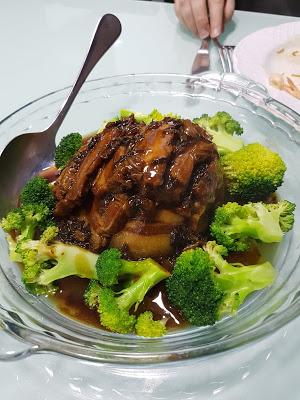 RESEÑA: MEY WEI YUAN RESEÑA: MEY WEI YUAN